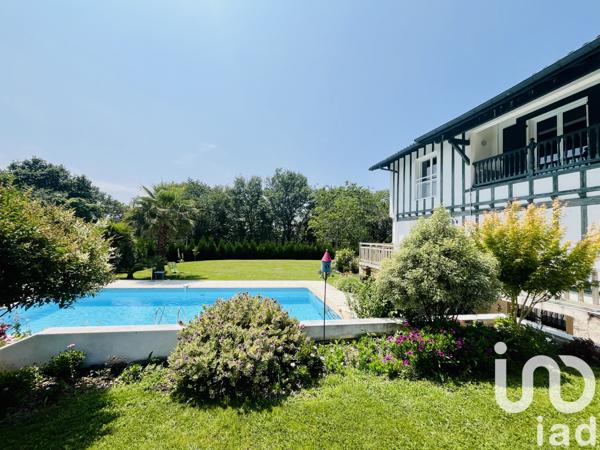 Maison à vendre 8 pièces 228 m² Arcangues