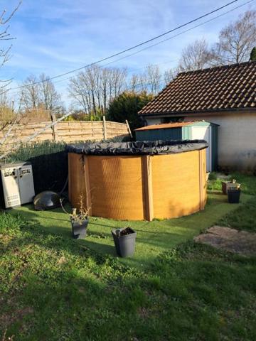 PAVILLON FAMILIAL  6 PIECES