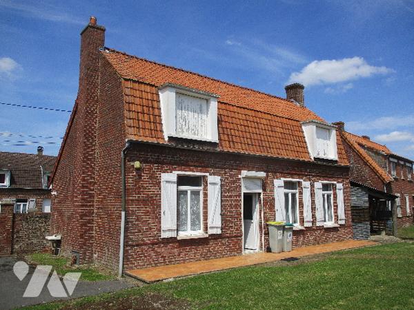 HELFAUT : Maison avec dépendances