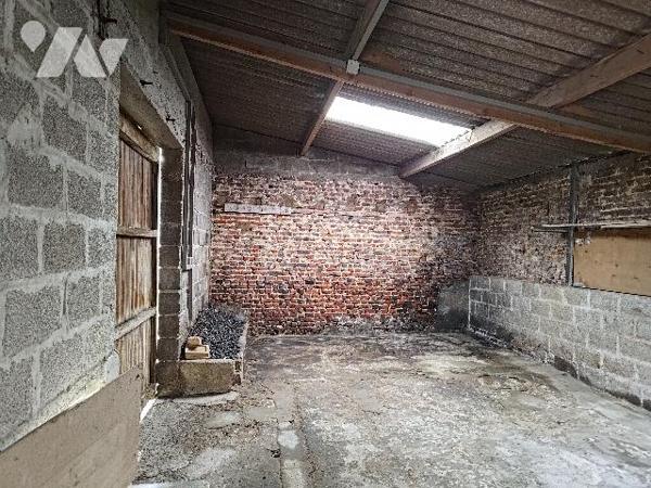 HELFAUT : Maison avec dépendances