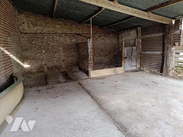 HELFAUT : Maison avec dépendances