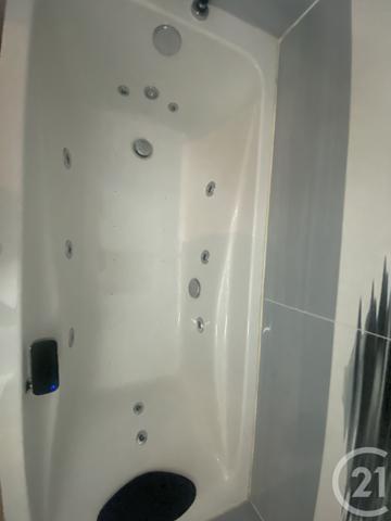 Appartement F4 à vendre  4 pièces - 86,84 m2 ST DENIS - 974