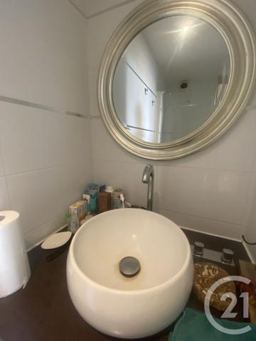 Appartement F4 à vendre  4 pièces - 86,84 m2 ST DENIS - 974