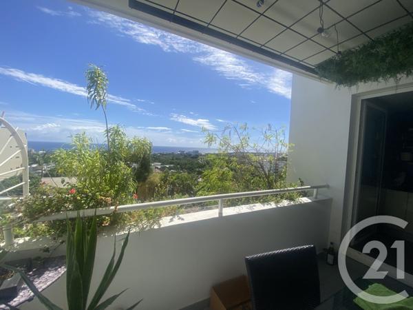 Appartement F4 à vendre  4 pièces - 86,84 m2 ST DENIS - 974