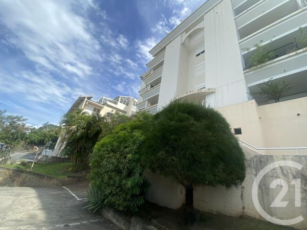 Appartement F4 à vendre  4 pièces - 86,84 m2 ST DENIS - 974