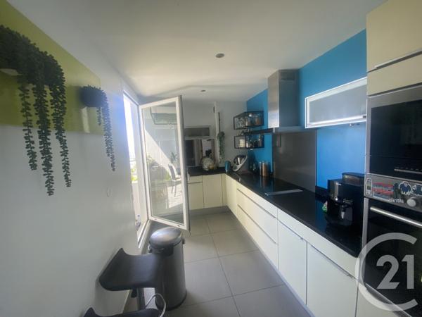 Appartement F4 à vendre  4 pièces - 86,84 m2 ST DENIS - 974