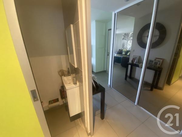 Appartement F4 à vendre  4 pièces - 86,84 m2 ST DENIS - 974