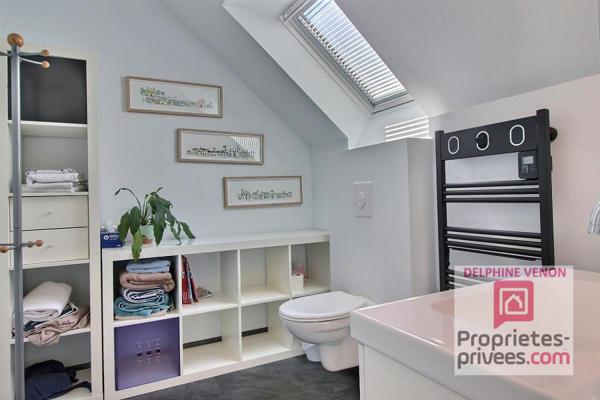 EXCLUSIVITE - Maison de 210 m² classe énergie C sur un terrain de 1000 m² environ à 2 pas du centre bourg et des écoles