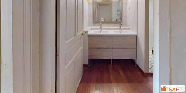 Maison Béarnaise de 252 m2, 11 pièces, 7 chambres, dépendance