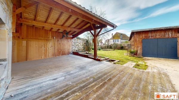 Maison Béarnaise de 252 m2, 11 pièces, 7 chambres, dépendance