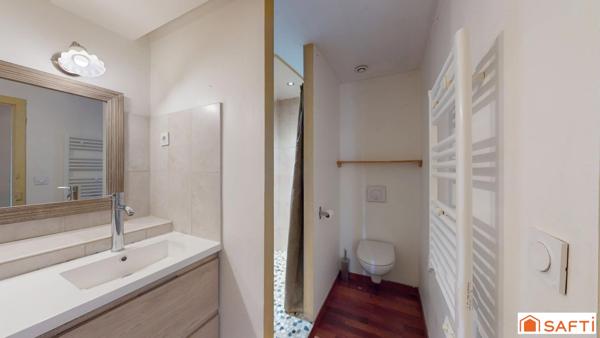 Maison Béarnaise de 252 m2, 11 pièces, 7 chambres, dépendance