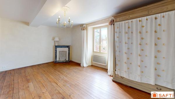 Maison Béarnaise de 252 m2, 11 pièces, 7 chambres, dépendance