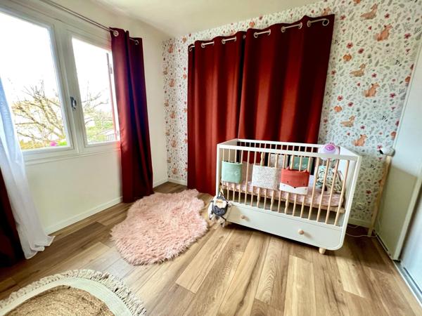 Maison rénovée en 2021 avec pompe à chaleur air air réversible - Séjour de 32m2