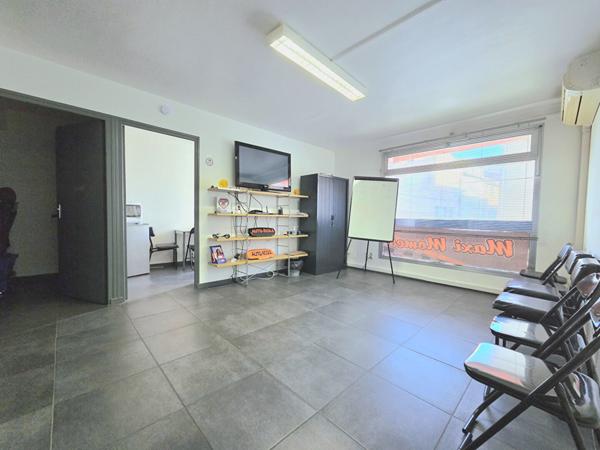 Entrepôt / local industriel 52 m² sur Solliès-Pont