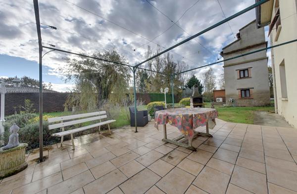 Maison 7 pièce(s) 197.48 m2