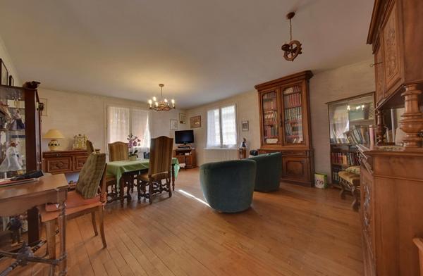 Maison 7 pièce(s) 197.48 m2