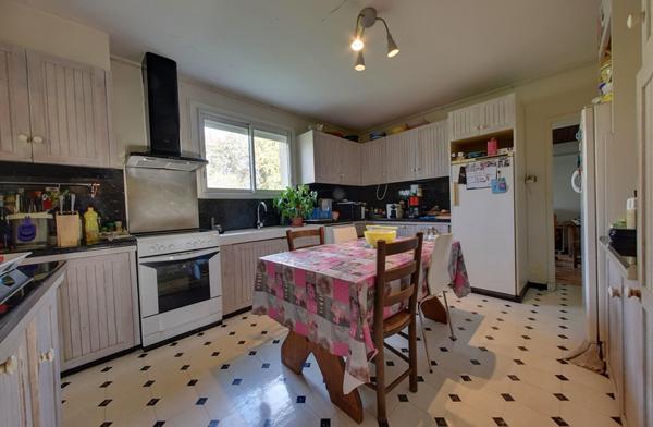 Maison 7 pièce(s) 197.48 m2