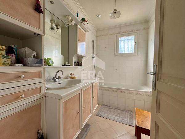 Maison 5 pièces 3 chambres