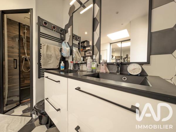 Maison à vendre 7 pièces 145 m² Villenave-d'Ornon
