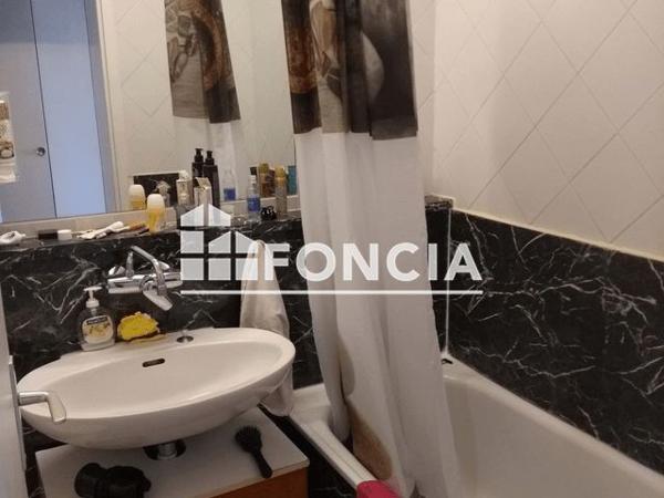 Location Studio 24.2 m² - 5 COURS VOLTAIRE Valence 26000