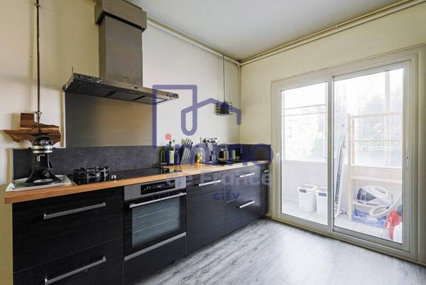 Appartement 4 pièces                                        - 38000 Grenoble Réf : 21641