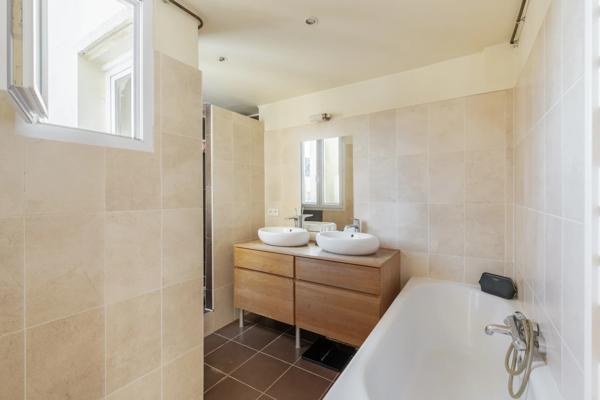 Appartement Paris 17 e - BATIGNOLLES