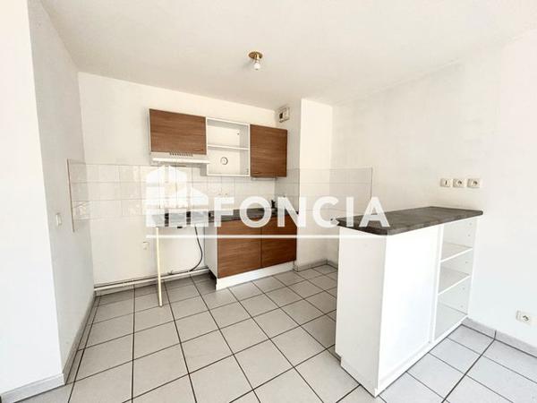 Location Appartement 3 pièces 55.3 m² - 1 LES JARDINS DU CHATEAU Mirambeau 17150