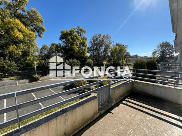 Location Appartement 3 pièces 55.3 m² - 1 LES JARDINS DU CHATEAU Mirambeau 17150