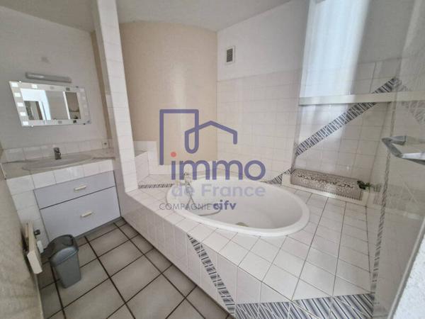 Appartement 4 pièces                                        - 38300 Bourgoin-Jallieu Réf : 21599