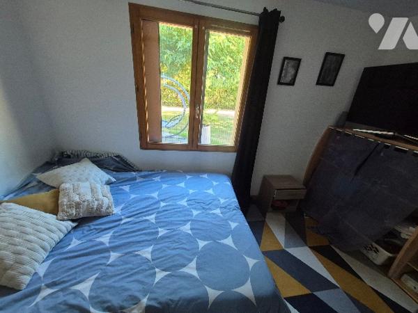 A Saint Pierre Montimart, un pavillon de plain-pied avec trois chambres et garage