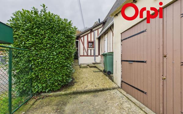 Maison à vendre    2 pièces •  Brionne