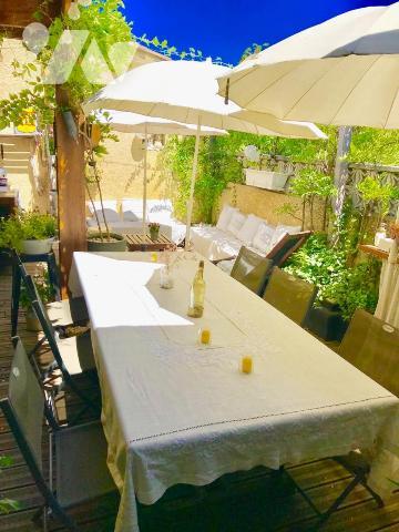 Appartement de type T5 de 149m² habitables avec terrasse  