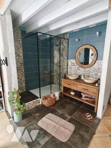 Appartement de type T5 de 149m² habitables avec terrasse  