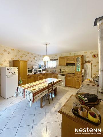 Maison en pierre de caractère - 177 m² sur terrain de 1 418 m²