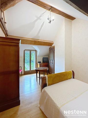 Maison en pierre de caractère - 177 m² sur terrain de 1 418 m²