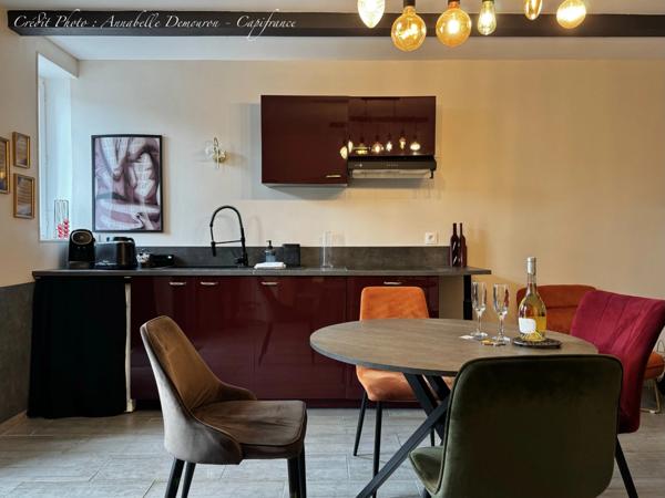 Immeuble en monopropriété à forte rentabilité à vendre CHATELGUYON (63) - studio à thème (aujourd'hui Love Room) & T3 en duplex