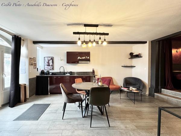 Immeuble en monopropriété à forte rentabilité à vendre CHATELGUYON (63) - studio à thème (aujourd'hui Love Room) & T3 en duplex