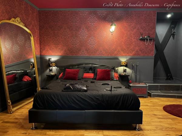 Immeuble en monopropriété à forte rentabilité à vendre CHATELGUYON (63) - studio à thème (aujourd'hui Love Room) & T3 en duplex