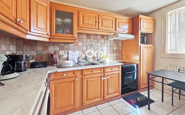 Appartement à vendre    4 pièces • 74,36 m2 Montluçon