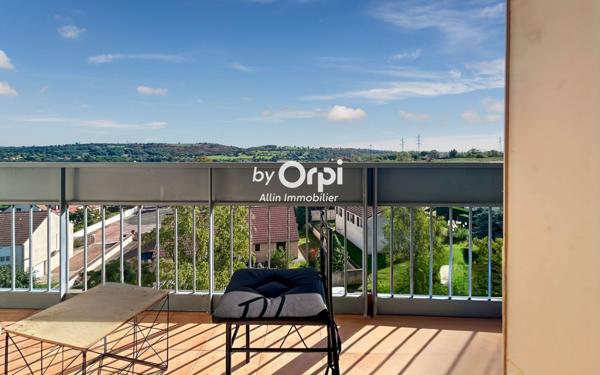 Appartement à vendre    4 pièces • 74,36 m2 Montluçon