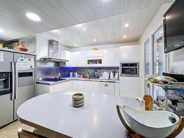 Vente Maison 5 pièces 117 m2 à Trets