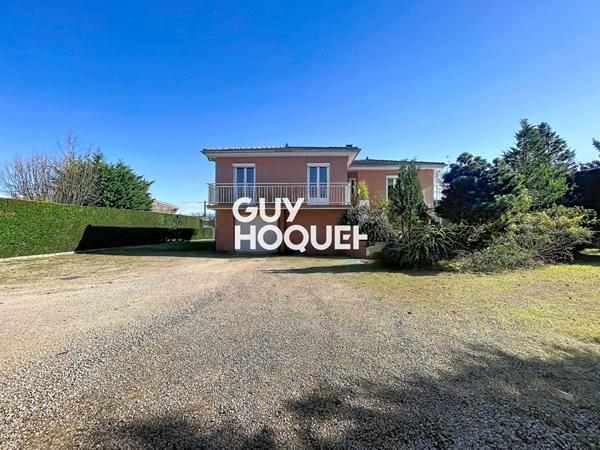 Maison sur Sous-Sol complet 5 Chambres + Dépendances et terrain de 1100 m² environ