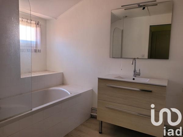 Immeuble à vendre 88 m² Champagne-Mouton