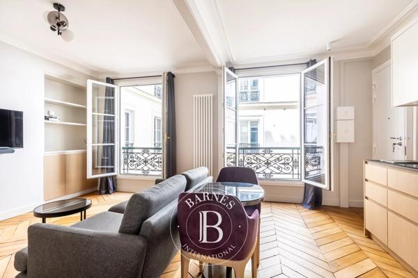 Paris 1er, Appartement 1 Chambre -  34 m² à vendre
