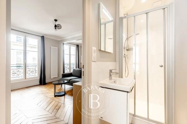 Paris 1er, Appartement 1 Chambre -  34 m² à vendre