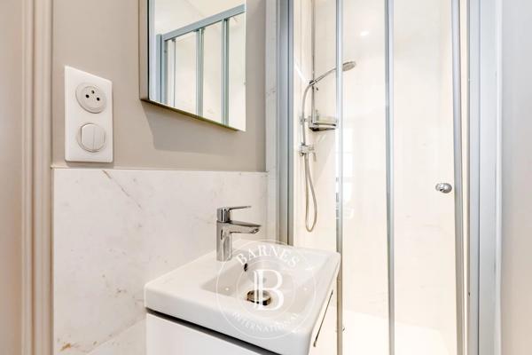 Paris 1er, Appartement 1 Chambre -  34 m² à vendre