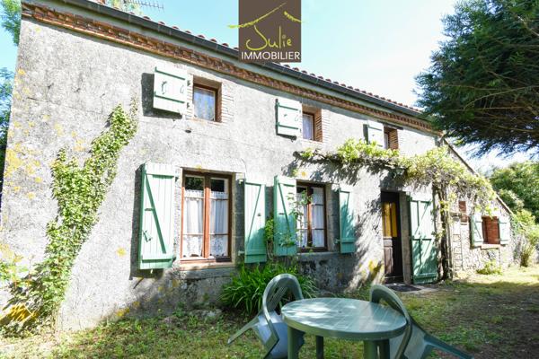 Proche CERIZAY - Jolie maison en pierres rénovée - 3 chambres, Jardin de 1885 m²