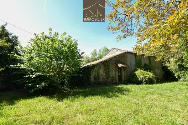 Proche CERIZAY - Jolie maison en pierres rénovée - 3 chambres, Jardin de 1885 m²