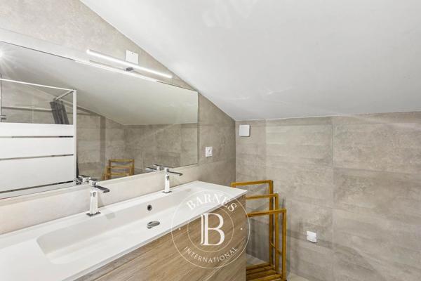 Lecci, Villa 7 Chambres -  263 m² à vendre