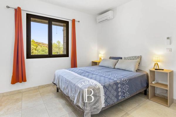 Lecci, Villa 7 Chambres -  263 m² à vendre